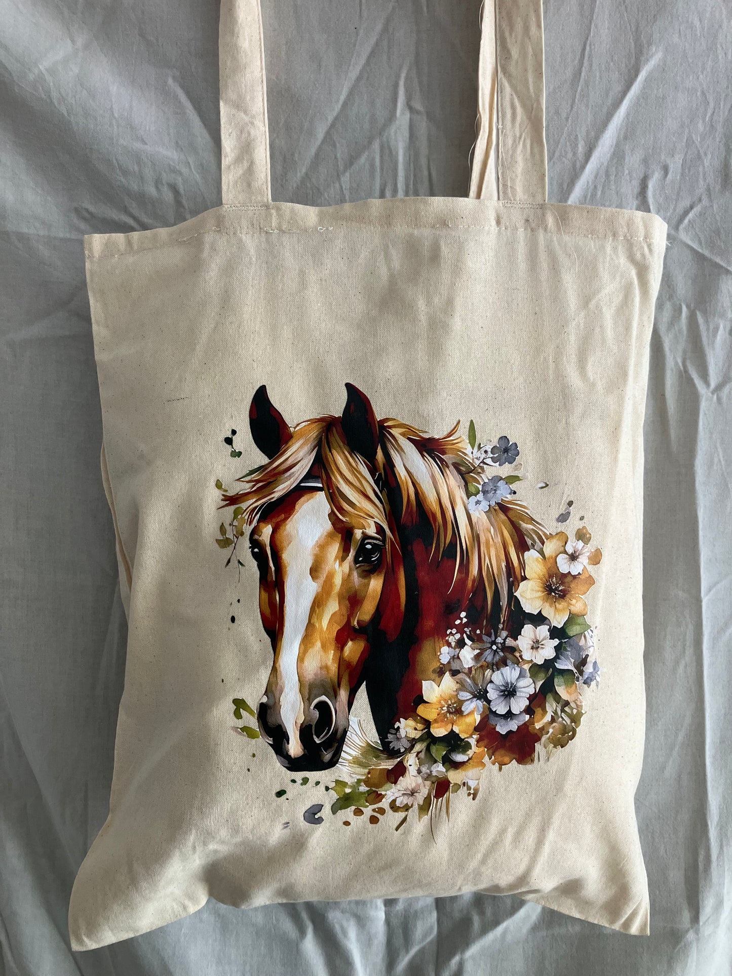 LÓ VIRÁGOKKAL VÁSZONTÁSKA