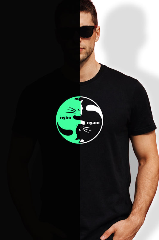 SÖTÉTBEN VILÁGÍTÓ NYIM-NYAM FÉRFI ÉS NŐI PÓLÓ